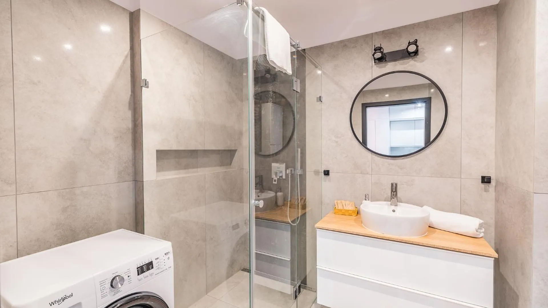 Tauron Arena Modern Apartment - Parking And Balcony By Rentujemy Krakow